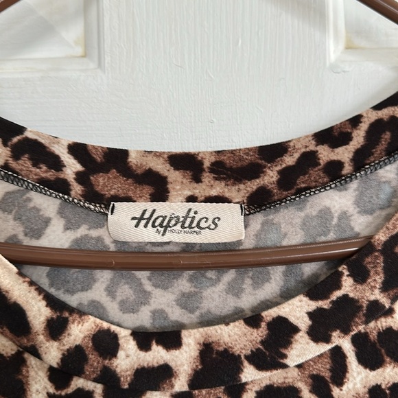 Haptics long sleeve cheetah top size large - Picture 3 of 4